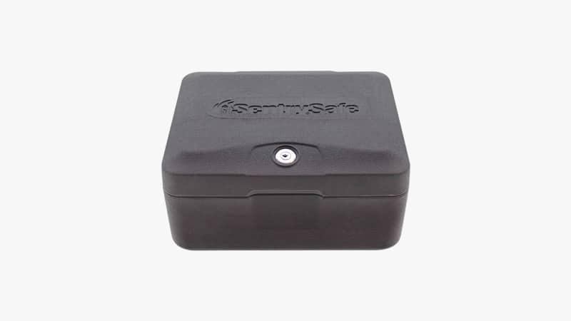 Caja ignífuga SentrySafe 0500 con cerradura de llave