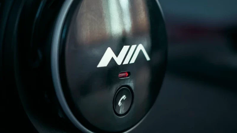 2. Controls and Pairing 2. Controls and Pairing