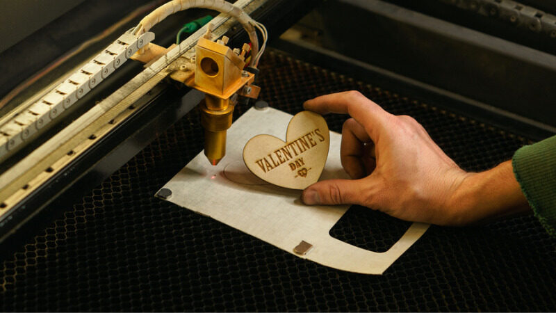 2. Wooden Heart-shaped Gifts 2. Wooden Heart-shaped Gifts