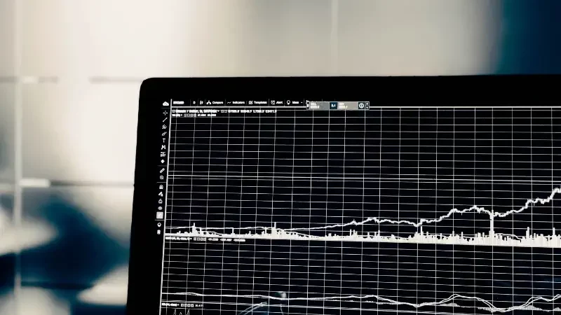 Robust analytics turned on flat screen monitor with robust analytics